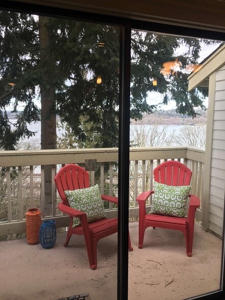 OPEN AIR DECK WITH TREE CANOPY AND WATER VIEW - 1700 W Sunn Fjord Ln