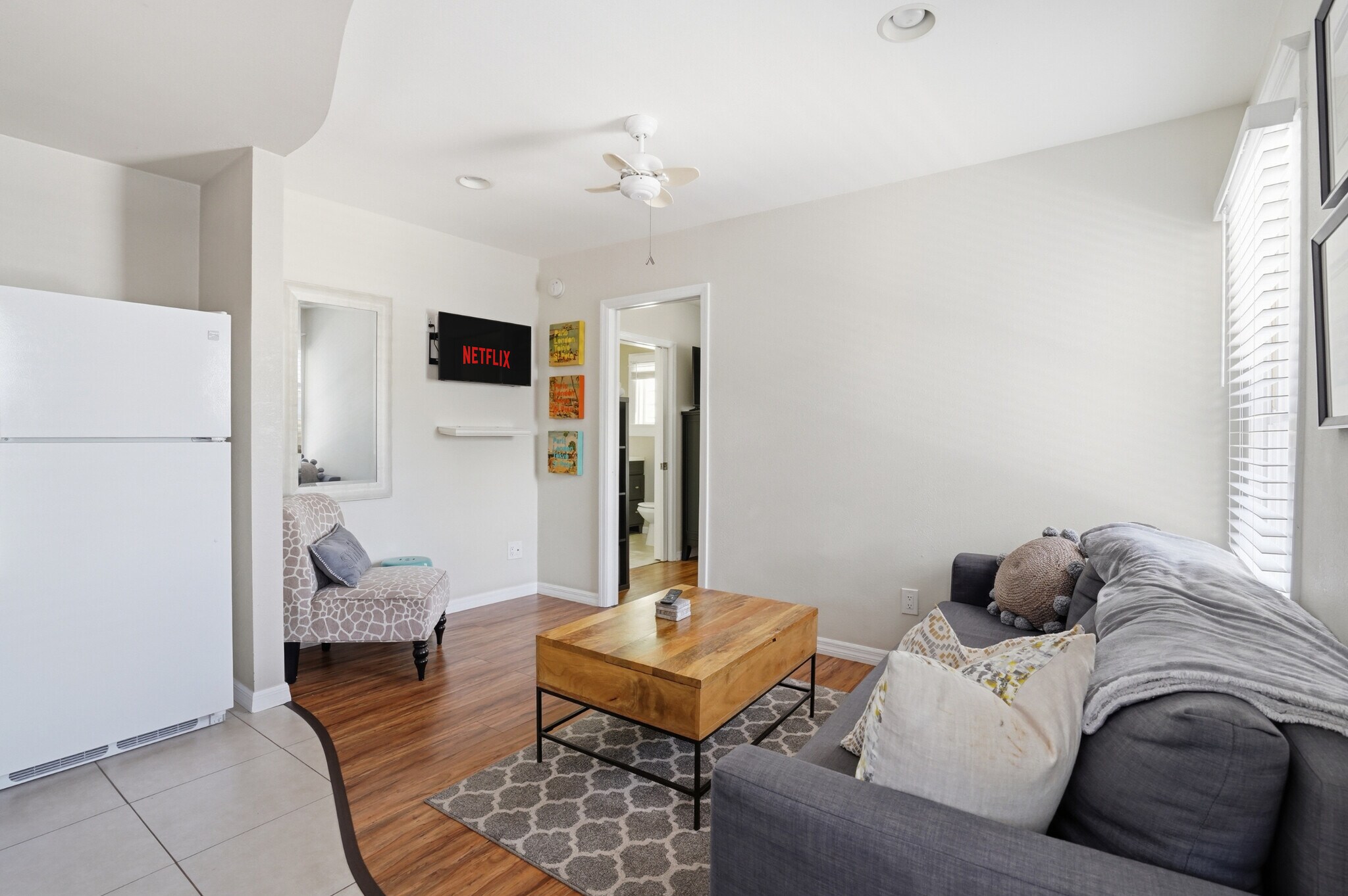 Building Photo - 539 6th St N