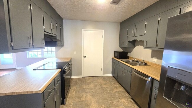 Building Photo - 102 Buckskin Dr