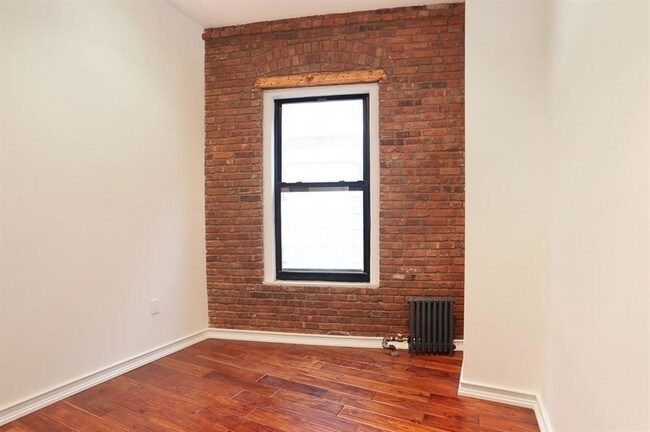 Building Photo - 53 Monroe Street