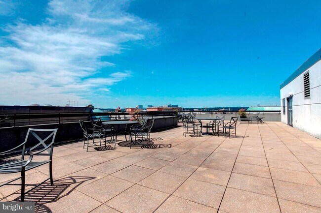 Building Photo - 2311 M St NW