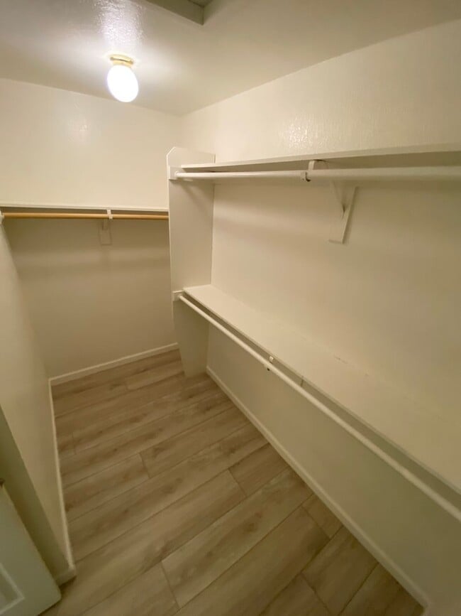 Building Photo - Spacious Two Bedroom Two Bath Condo in Tempe