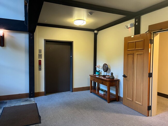 Building Photo - 2Bd/2Ba Bothell Condo