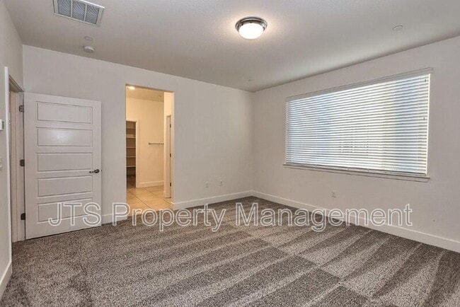 Building Photo - 3513 Birdland Ave