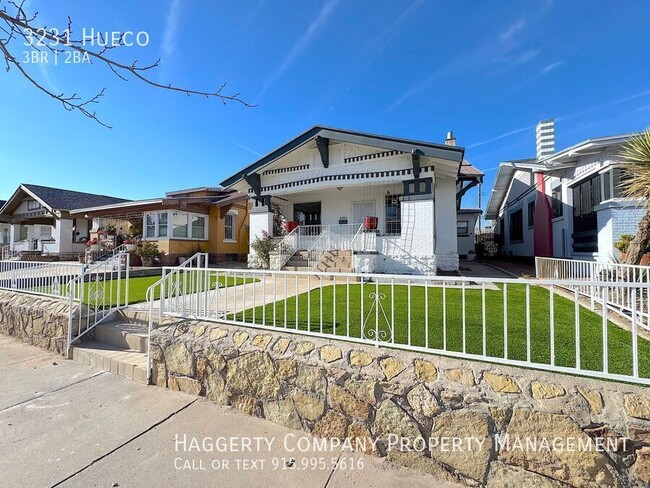 Building Photo - 3231 Hueco-