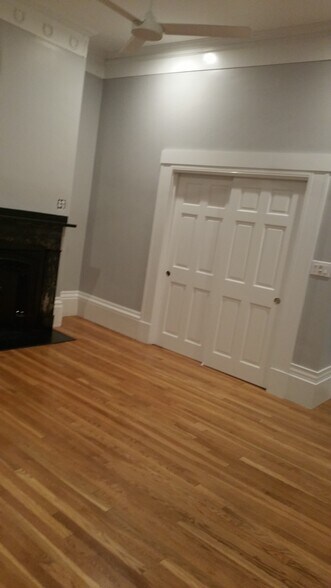 Building Photo - 66 Hampshire St