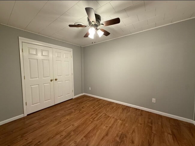 Building Photo - Downtown Maroa! 3 bed, 1.5 bath