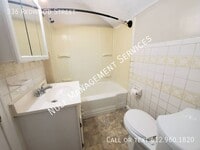 Building Photo - 336 Redwood St