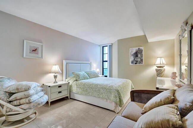 Building Photo - 1000 S Ocean Blvd