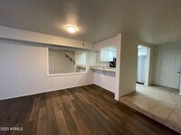 Building Photo - 2121 W Union Hills Dr