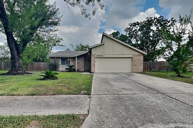 Primary Photo - 10002 Peachridge Dr