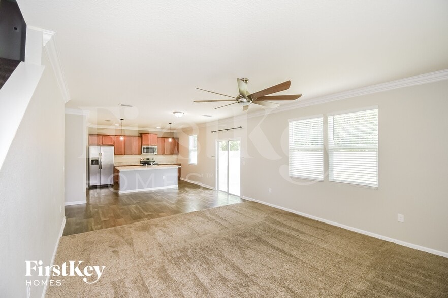 Building Photo - 6944 Sandle Dr