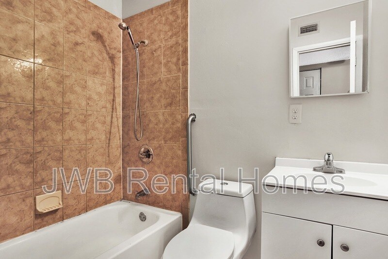 Building Photo - 9613 Priory Ave