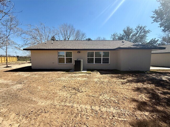 Building Photo - 4835 County Rd 380