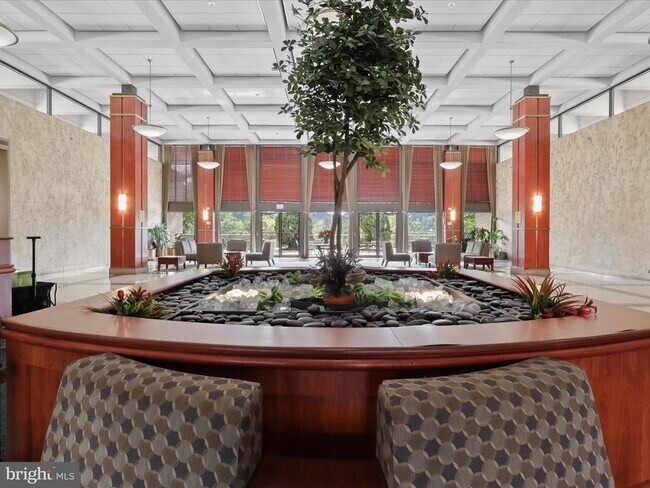 Building Photo - 5505 Seminary Rd