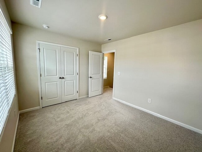 Building Photo - Brand New 2 Bed, 2.5 Bath Townhome in Atwo...