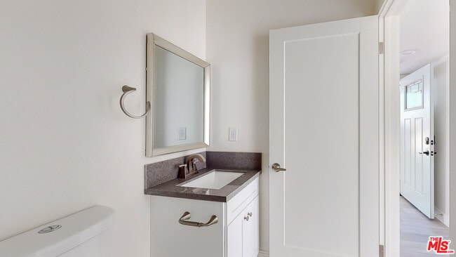 Building Photo - 252 Rosemont Ave