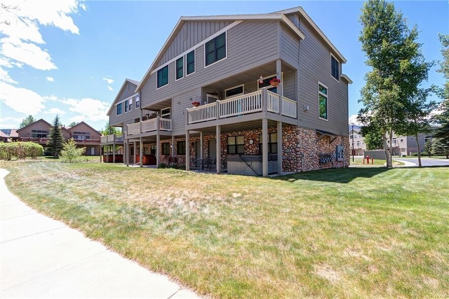 Building Photo - 120 Mountain Vista Ln