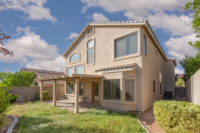 Building Photo - Great 5 Bedroom Home in Summerlin