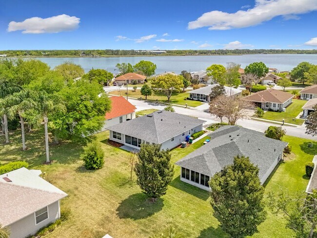 Building Photo - 2 Bedroom, 2 Bath | Lake Community | Dock & Boat Ramp Access