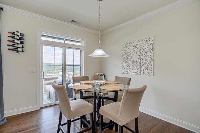 Building Photo - 159 Brentwood Cir