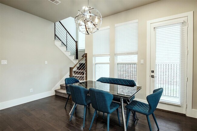 Building Photo - 6812 Royal Liverpool Dr