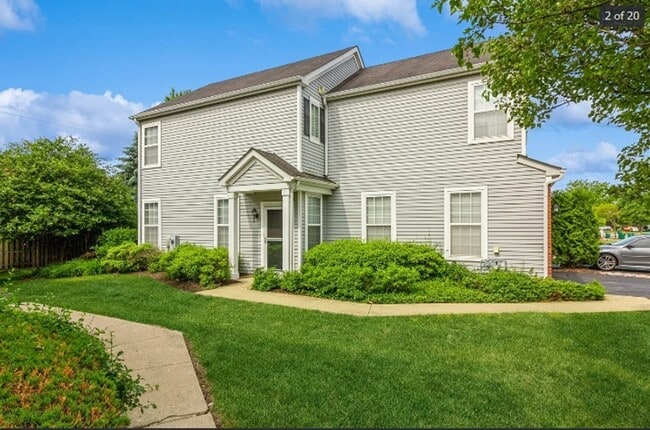 Building Photo - 4924 Montauk Dr