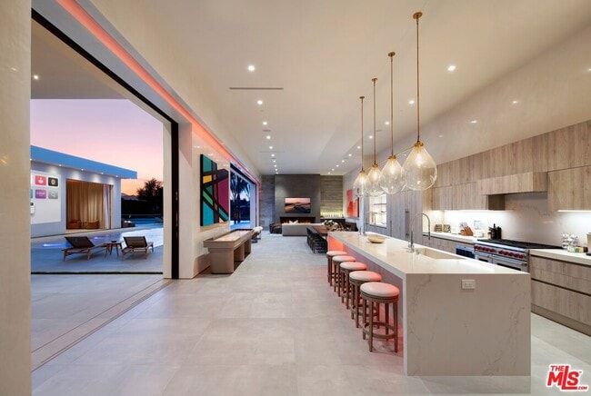 Building Photo - 52435 Ross Ave