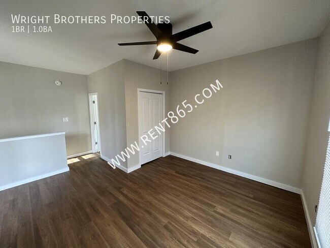 Building Photo - 116 Carrick St