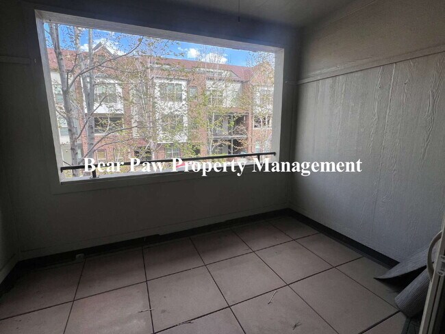 Building Photo - Beautiful Townhome in Belmar!!