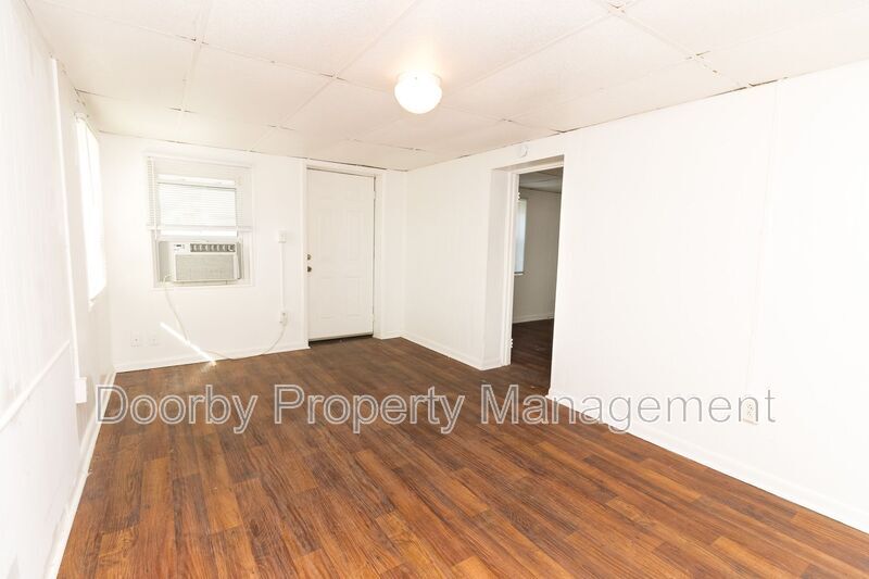 Building Photo - 15 Sawyer St