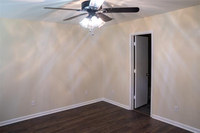 Building Photo - 1204 Sage Dr