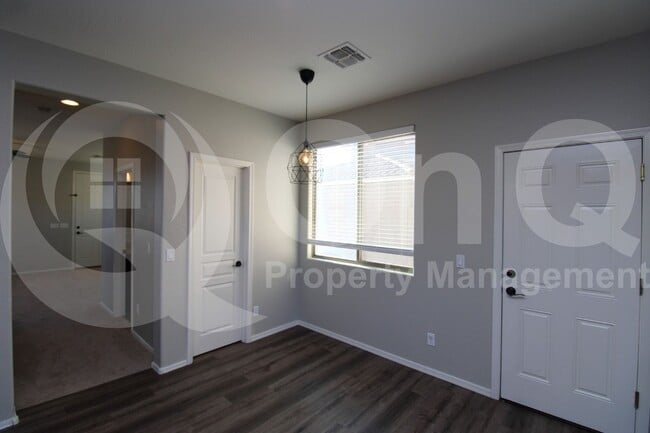 Building Photo - 3864 E Baars Ave