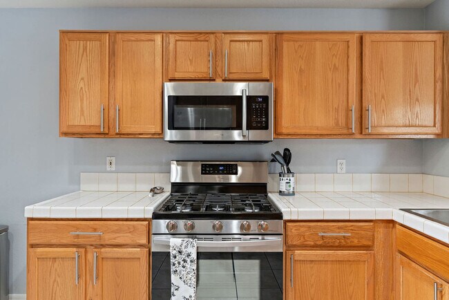 Building Photo - 4301 N 21st St