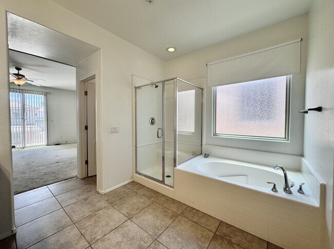 Building Photo - 10037 White Mulberry Dr