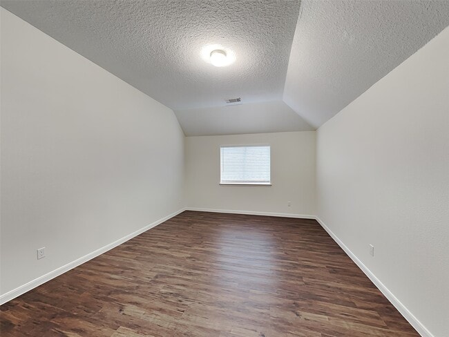 Building Photo - 38215 E Sulphur Creek Dr