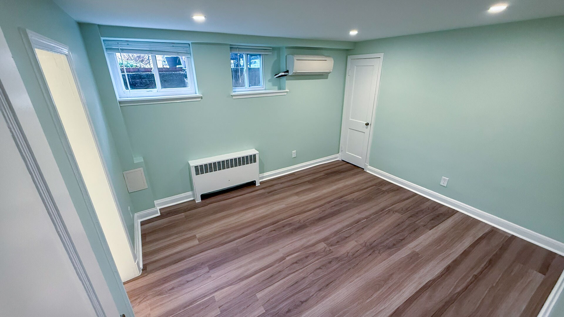 Bedroom - 2207 Sulgrave Ave