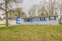 Building Photo - 217 N Needles Dr
