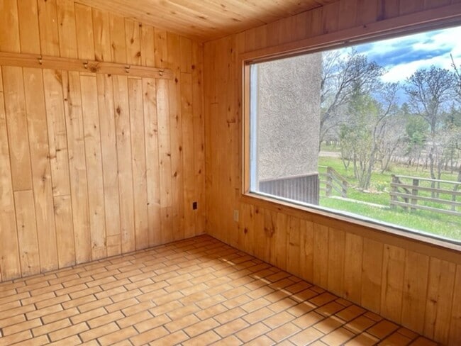 Building Photo - 539 Stevens Cir