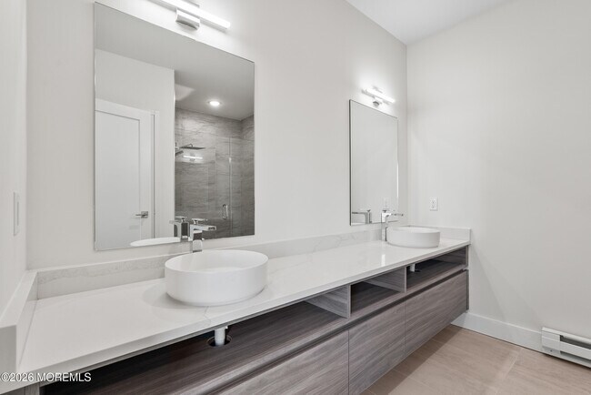 Building Photo - 185 Morris Ave