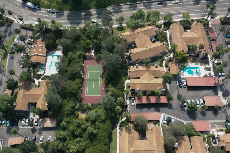 Building Photo - 11317 Avenida De Los Lobos