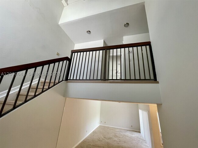 Building Photo - 2160 Bayberry Dr