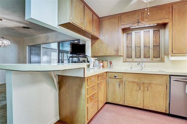 Building Photo - 4145 Sarong Dr