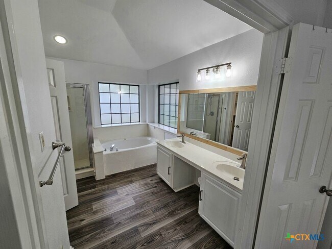 Building Photo - 603 Totem Trail