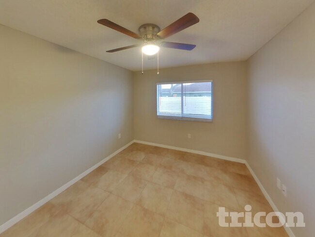 Building Photo - 8421 Bay Dr