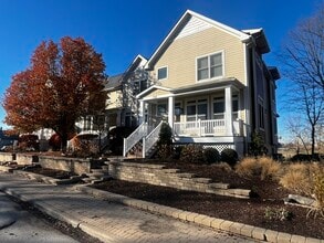 Building Photo - 1516 Broadway St