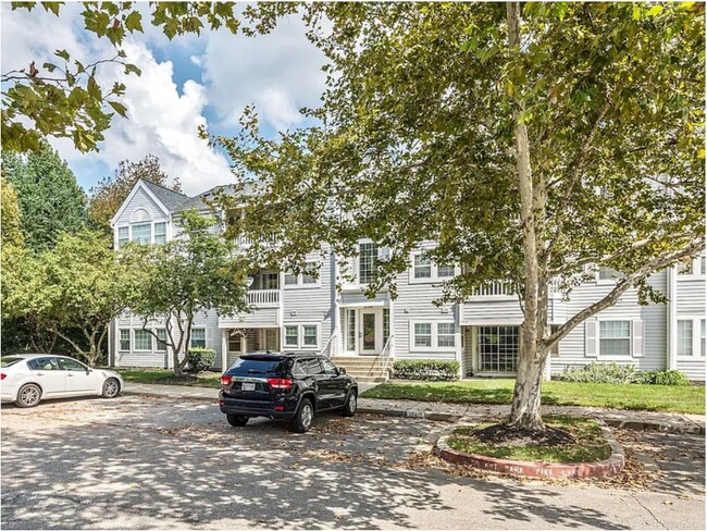 Building Photo - 8384 Montgomery Run Rd