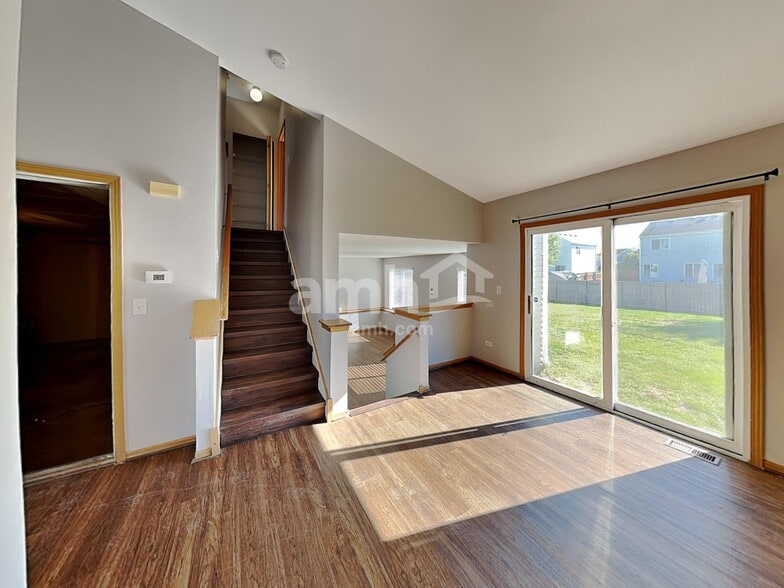 Building Photo - 1012 Mission Blvd