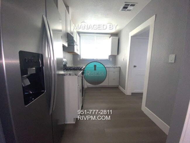 Building Photo - COMING SOON!!!!Charming upgraded 2 bed 2 bath single family home!!