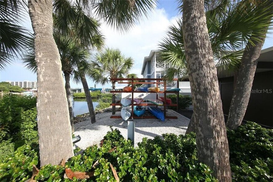 Building Photo - 1634 Stickney Point Rd